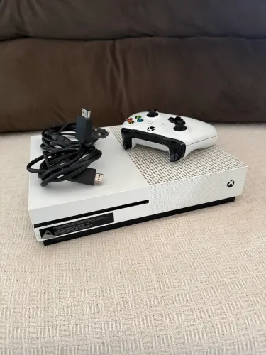 Xbox One S