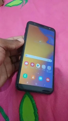Samsung J6+ com leitor digital R$350,00