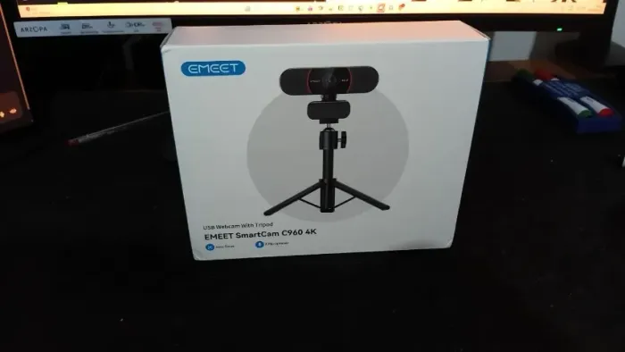 Webcam eMeet C960 4K UHD Sensor Sony Foco Automático Microfone Duplo Tripé ? Nova Lacrada