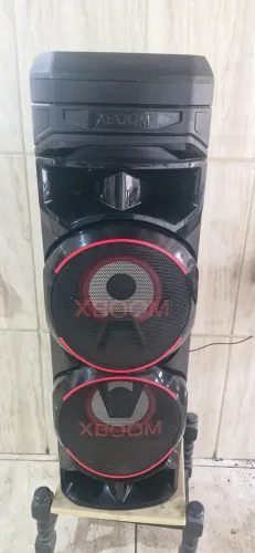 Caixa de som LG 