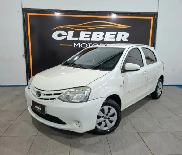 Toyota Etios X 1.3 Flex 16V 5P Mec. 2014