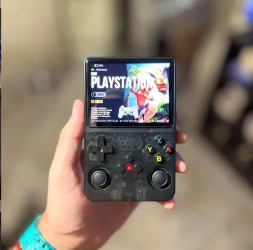 Video Game Portatil R36s