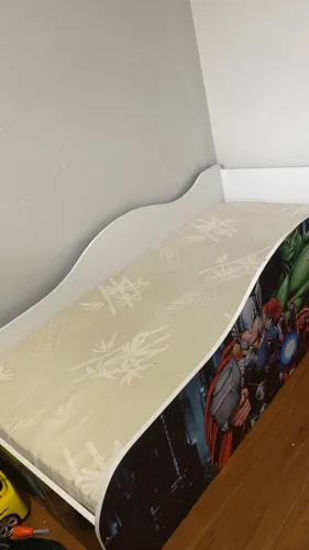 Mini cama com colchão 