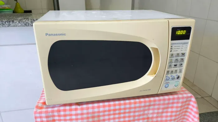 Micro-ondas Panasonic 900W - Funcionando Perfeitamente