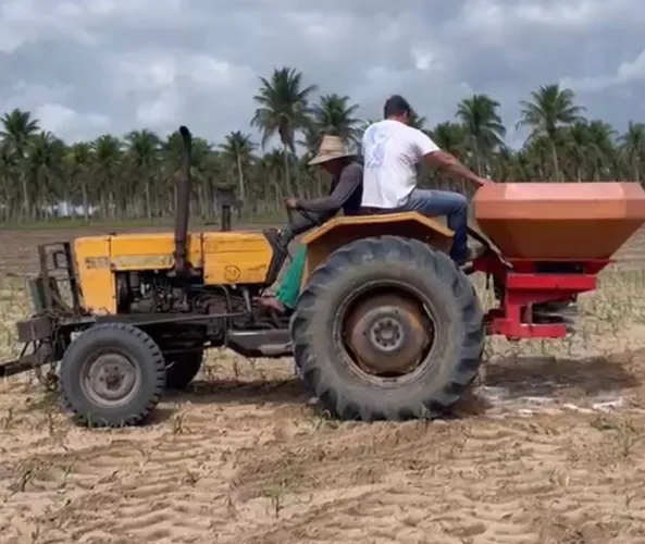 TRATOR VALMET 68 - o caceteiro!