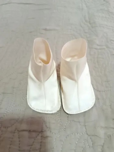 Bota da boneca guigui