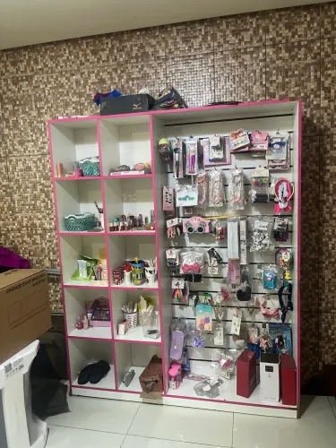 Vende-se esses móveis para loja