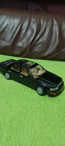 Miniatura 1/18 lexus