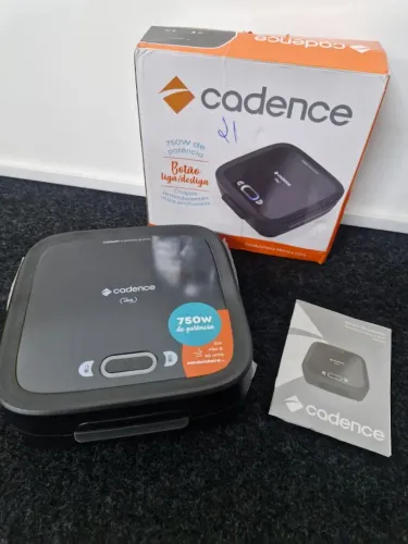 Sanduicheira Elétrica Cadence Click - 750W - 220V - Produto Novo - Caixa Aberta