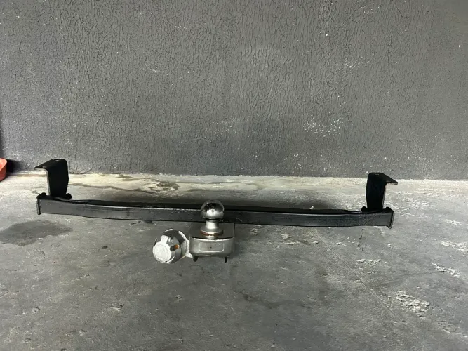 Engate para reboque do Corolla 16/17/18/19 novo
