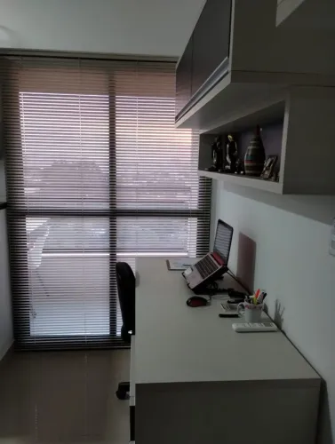 Mobiliado, climatizado e pronto para Rentabilizar. 