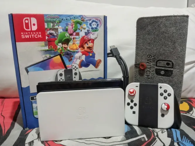 Nintendo Switch OLED Branco Desbloqueado
