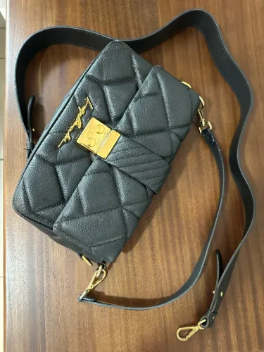 Bolsa Luiza Barcelos Preta Couro Matelassê