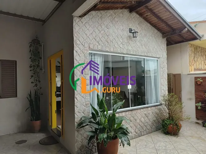 CASA SOBREPOSTA - VILA CAIO JUNQUEIRA - MG