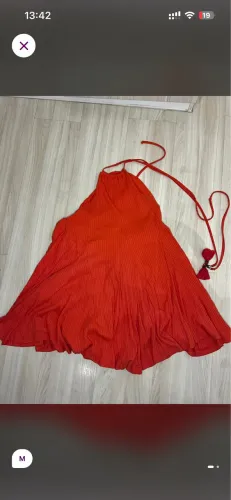 vestido frente única canelado coral garage m