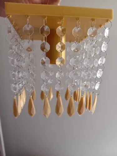 Lustre pequeno