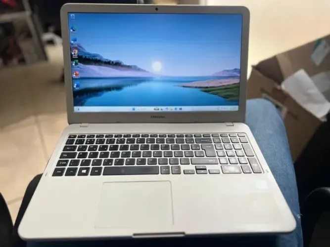 Notebook Samsung i3