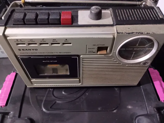 Rádio gravador cassate