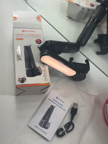 Tripé, bastão de selfie com luz, e estabilizador 3 em 1