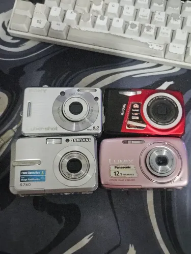 LOTE DE CAMERAS DIGITAIS (LEIA A DESC)
