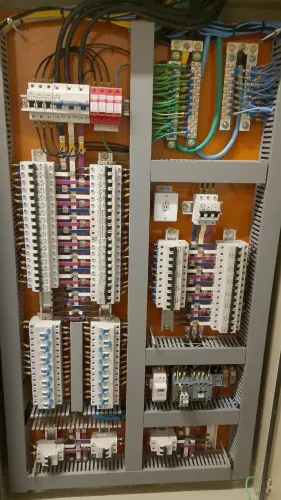 eletricista bombeiro hidraulico