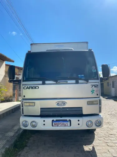 CAMINHÃO BAU FORD - MODELO 2010/2011
