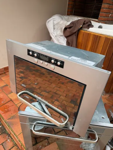 Micro-ondas de Embutir Brastemp Gourmand Inox 20L 220V - Modelo BME25B
