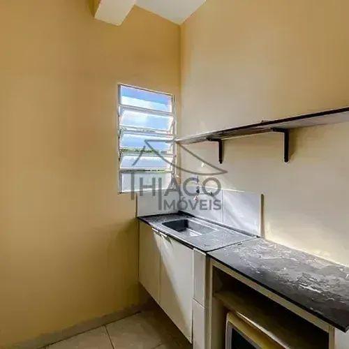 Kitnet para locação na Mooca, com 30m², 1 dormitório, banheiro e no valor do cond. incluso
