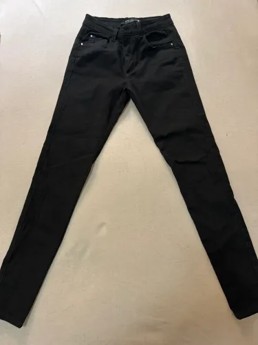Calça Jeans Preta