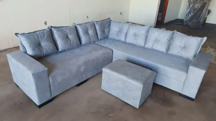 Promoção, desse sofá. 700 avista.