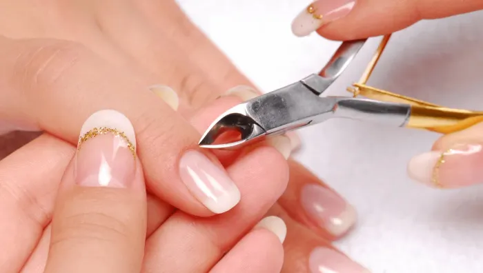 PRECISA-SE de MANICURE com experiência 