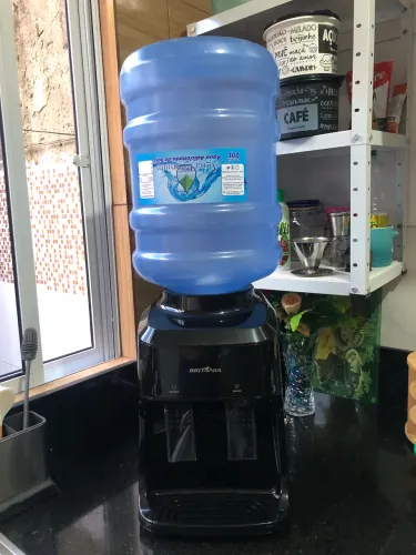 Gelágua Britânia