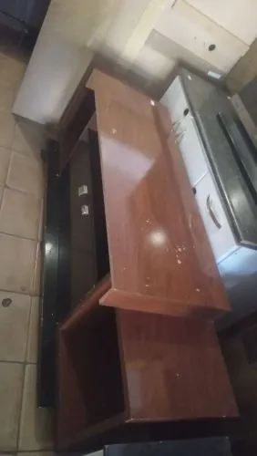 Rack de Sala com e Espaço para TV RACK CONSERVADO ENTREGO TENHO OUTROS MOVEIS TAMBEM
