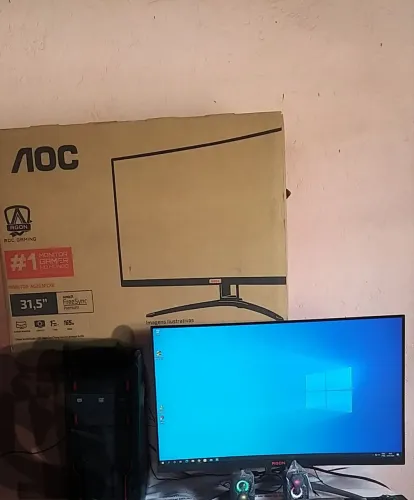 Monitor gamer 31.5 polegadas semi-novo garantia extendida