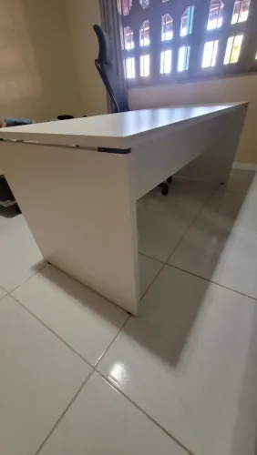 Mesa para escritorio.