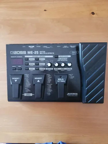 Boss Me-25