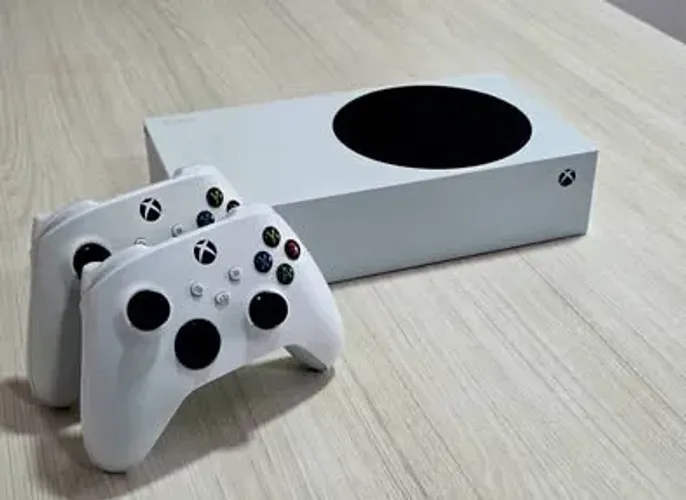 Xbox Series S 512GB C/ 2 Controles Seminovo Impecável