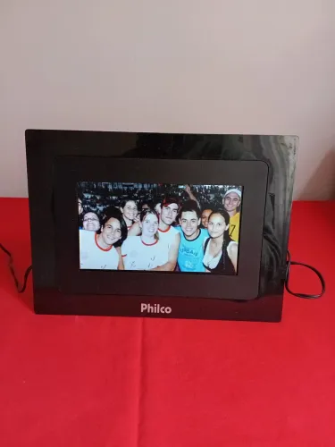 Porta retrato digital Philco fotos 15cm x 8,5cm