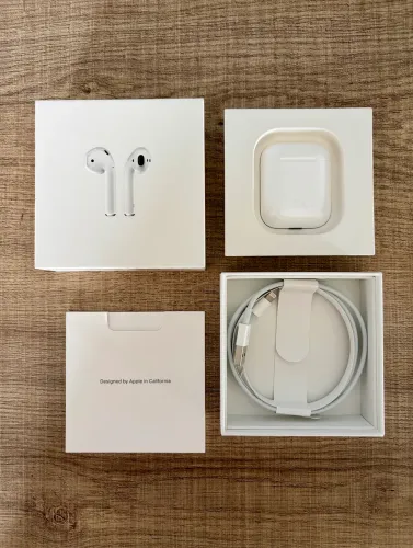 Apple AirPods 2 Geração Original - Excelente Estado