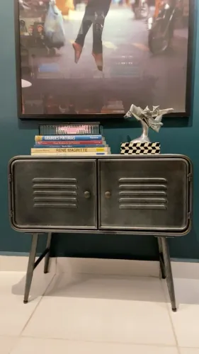 Mesa de cabeceira industrial Tok stok