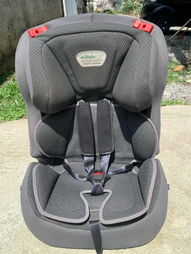 Cadeirinha para Carro Burigotto Múltipla 1.2.3 (9 a 36 kg)