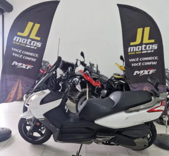 DOWNTOWN 300i NOVÍSSIMA 