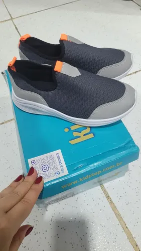 Tênis infantil n?(32,33) novo!