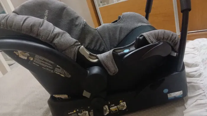VENDO CADEIRINHA DE CARRO