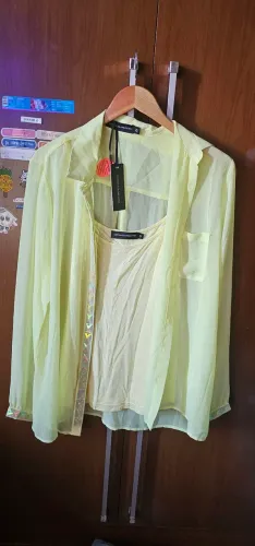 CAMISA COM CAMISETA