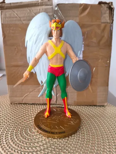 Boneco Figura de ação colecionável do Gavião Negro da série DC Direct, primeira aparição.