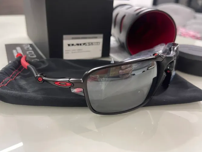 Óculos Bad Man Oakley Escuderia Ferrari