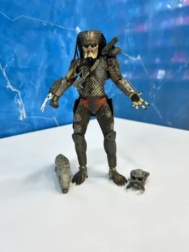 Boneco Action figure Predador Jungle Hunter Neca (canhão quase soltando)