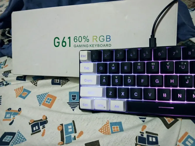 Teclado RGB 60%