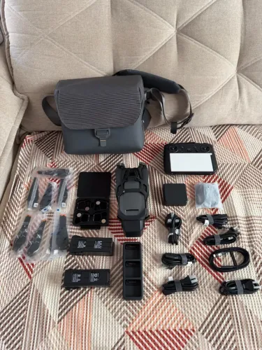 DJI Mavic 3 Pro Cine Premium Combo